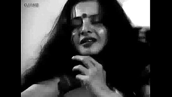 rekha fuc bollywood actress