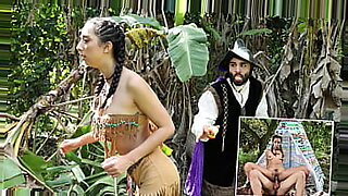 servi-porno-follando-a-una-tetona-trio