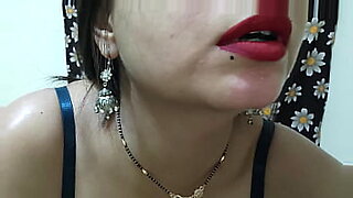 morocha-piel-blanca-hermosa-xxx