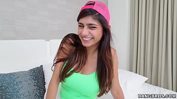 live mia khalifa