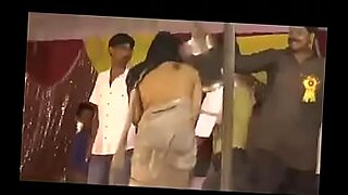 hindinude song dance