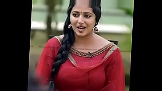 actress anushka shetty bath room video leaked mms