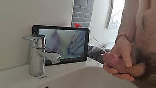 cam-spy-masturbating-shower-porn