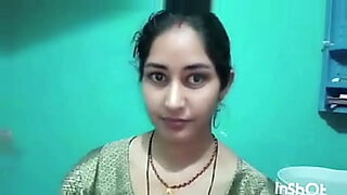 indian 40year aunty 18year boy sax video mobile phone hindi