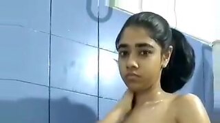 indian smoall seal pack girl untouch 18 year first time porn