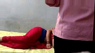 mallu naked aunty bath shower