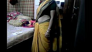 kiran aunty hot