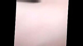porno-hentai-animado-en-el-bano