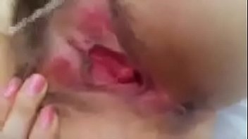 mvideo bokep cewek abg sma berjilbab memek mulus di kocok pake jari lalu ngentot perawan