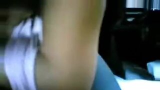 stroking in car while driving