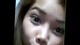xnxx-le-mama-el-culo-a-la-sirbienta