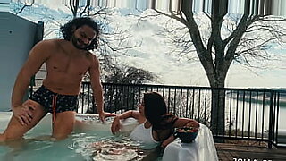 hot-tub-milf-machineeva-notty