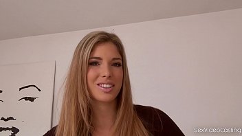 mom sun xxx video hotel roombed