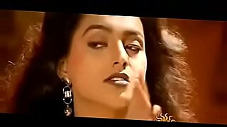 indian actress roja and namithabeing fucked and very deep lip kissing