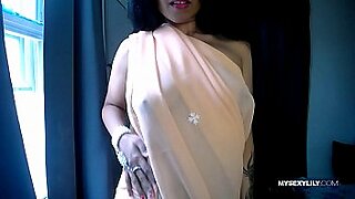 desi indian mom video