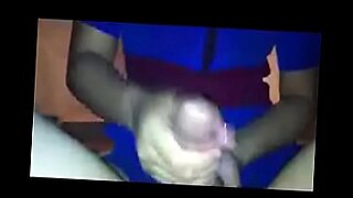 mvideo bokep cewek abg sma berjilbab memek mulus di kocok pake jari lalu ngentot perawan