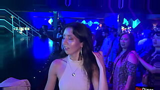 peludos-bailando-desnudos-y-sexis