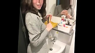 xxx-hd-porn-extra-long-dick-breaking-virginity
