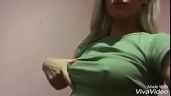 big nuchral boobs beauti girl