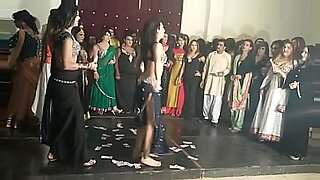 bollywood actress uncensored sex song