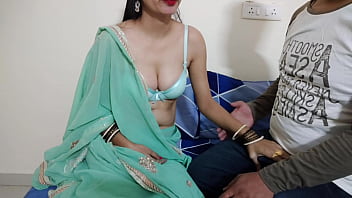 desi mature aunty in red saree fuking wid lover hindi audio