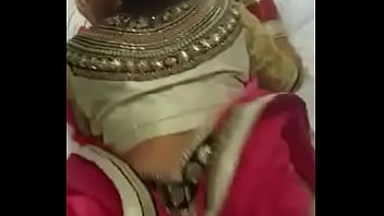 big boobs aunty in saree