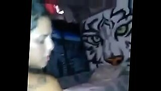 hermano viola a su hermana dormida por el culo incesto