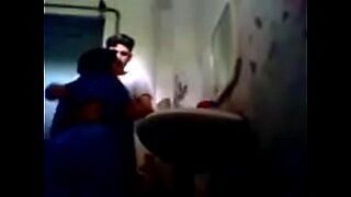 sanileyon and small boy chuda chudi sex video sex