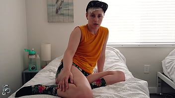 teen hairy piss lesbian