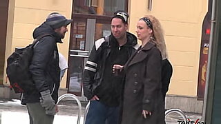 vibrator-in-public-and-uber-masturbation