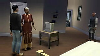 mi-mama-me-seduce-en-gimnasio-xvideos