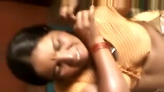 indian sree aunty navel bite and lick