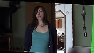 dad-catches-daughter-masturbating