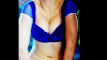 indian malayalam actress nipples pop out