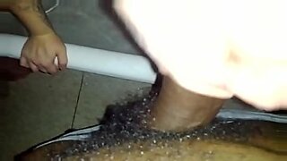 mi-mama-me-ensena-a-hacer-el-amor-porno