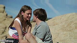 internet-amateur-couple-becoming-cuckold