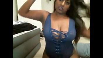 sri lankan aunty