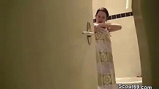 shower in bath fuck sister