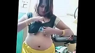 bhabhi sex in satin saree