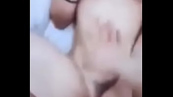 mvideo bokep cewek abg sma berjilbab memek mulus di kocok pake jari lalu ngentot perawan