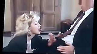 hetero-pillado-pajeandose-porno-gay