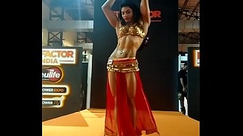 malay show full body