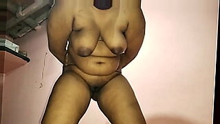 lesbians-porn-mature-seduce-gilrs