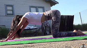 yoga hd full one girl boy