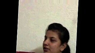 desi mature aunty in red saree fuking wid lover hindi audio