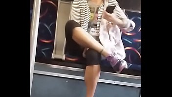 mother abd daughter fuck in bus