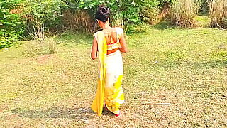 indian village woman dress chabge