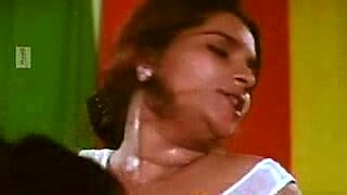 mom sleeping in bed with saree one minute ago son and daughters coming mom saree opening in telugu