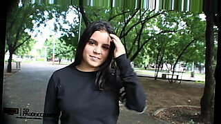 xxx-hd-hermosa-rubia-en-la-calle