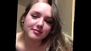 two big ladys face fart skinny girl